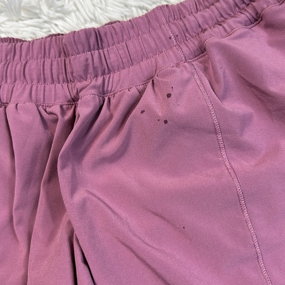 Lululemon Hotty Hot Short II (Long 4") Velvet Dust - Picture 2 of 6